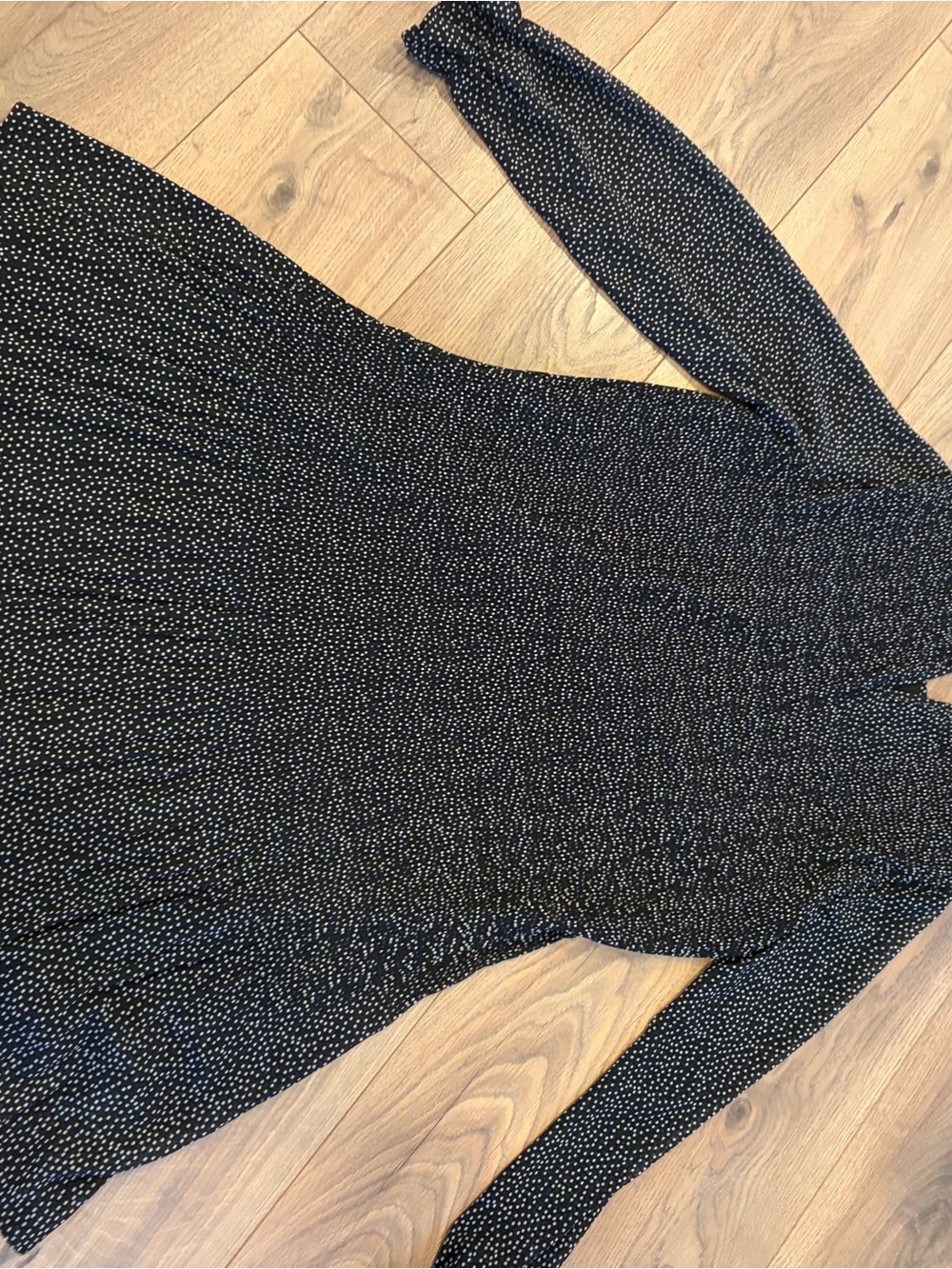 Women’s Black Dotted Long-Sleeve Dress